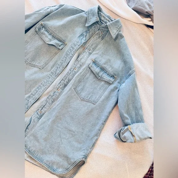 TNR JEANS Denim Shacket Light Blue Jean Jacket Button Down Shirt - Picture 3 of 15
